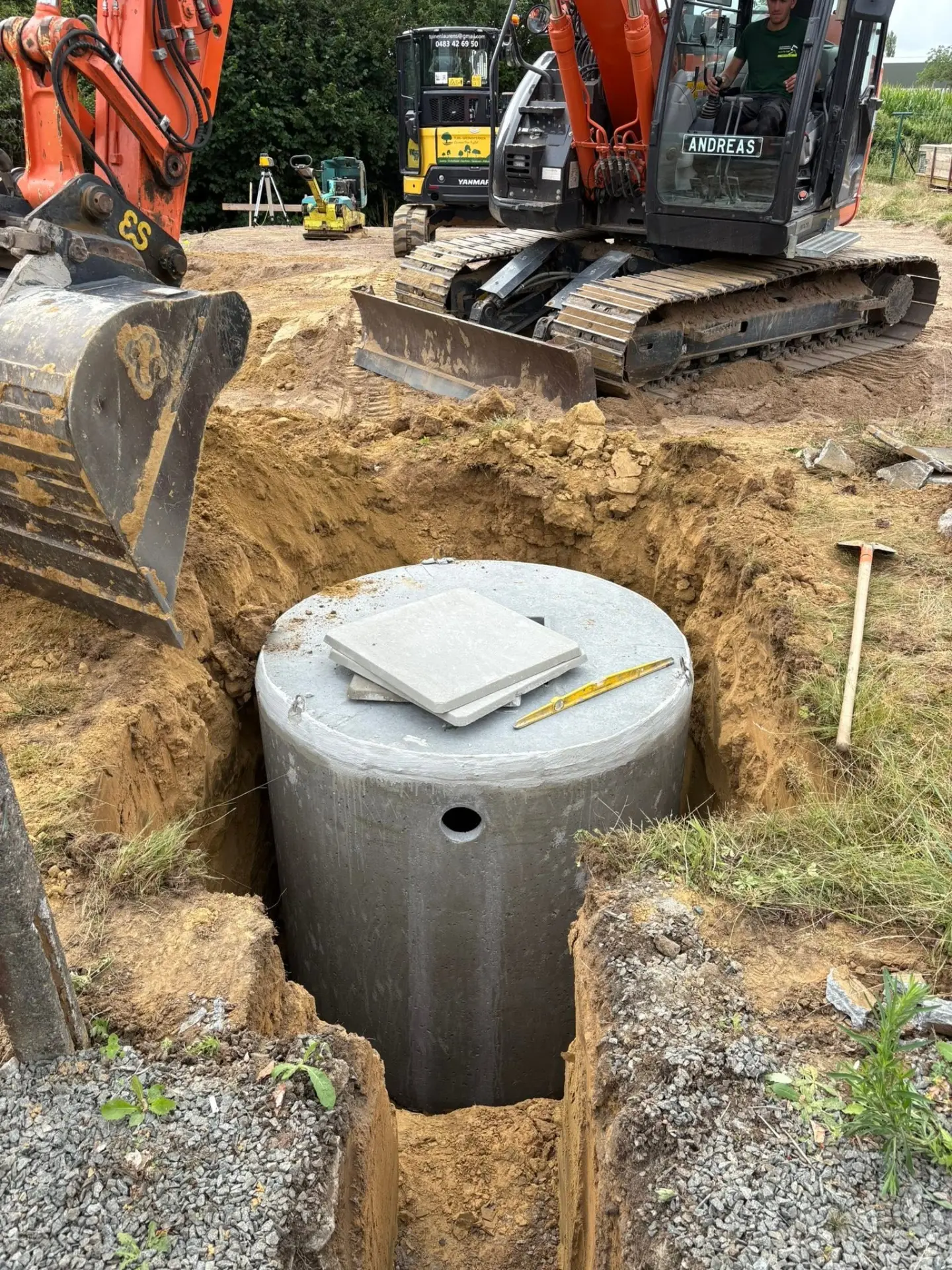 Regenput, septische put, keermuren en beton — foto 2